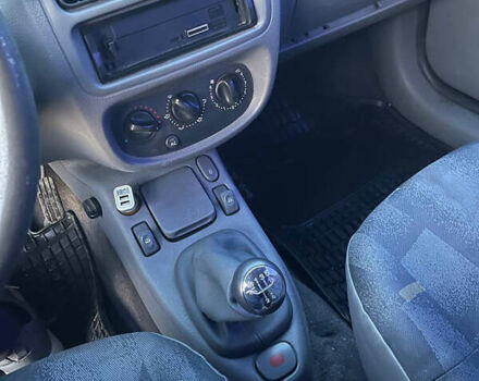 Серый Рено Клио, объемом двигателя 1.39 л и пробегом 420 тыс. км за 2500 $, фото 33 на Automoto.ua