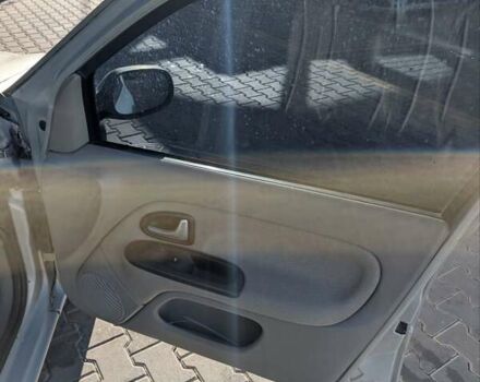 Серый Рено Клио, объемом двигателя 1.15 л и пробегом 270 тыс. км за 2850 $, фото 5 на Automoto.ua