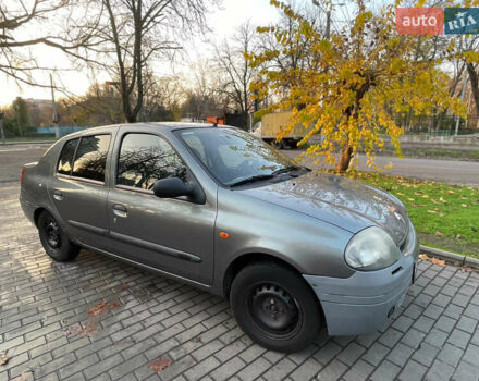 Серый Рено Клио, объемом двигателя 1.4 л и пробегом 200 тыс. км за 3500 $, фото 5 на Automoto.ua