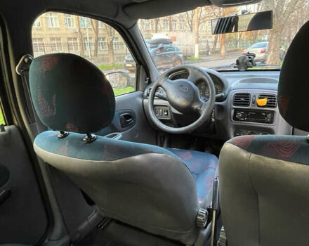 Серый Рено Клио, объемом двигателя 1.4 л и пробегом 200 тыс. км за 3500 $, фото 14 на Automoto.ua