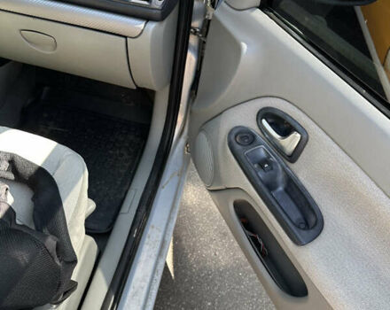 Сірий Рено Кліо, об'ємом двигуна 1.5 л та пробігом 230 тис. км за 2500 $, фото 11 на Automoto.ua