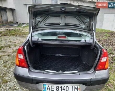 Серый Рено Клио, объемом двигателя 1.4 л и пробегом 122 тыс. км за 3500 $, фото 4 на Automoto.ua