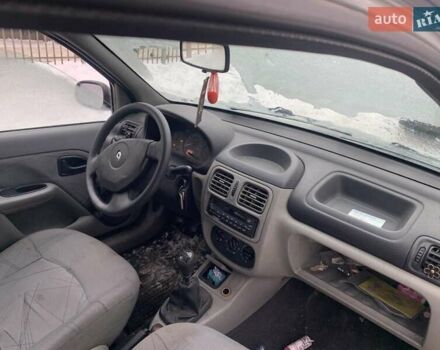 Серый Рено Клио, объемом двигателя 1.39 л и пробегом 250 тыс. км за 1850 $, фото 7 на Automoto.ua