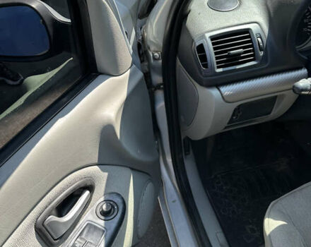 Сірий Рено Кліо, об'ємом двигуна 1.5 л та пробігом 230 тис. км за 2500 $, фото 8 на Automoto.ua
