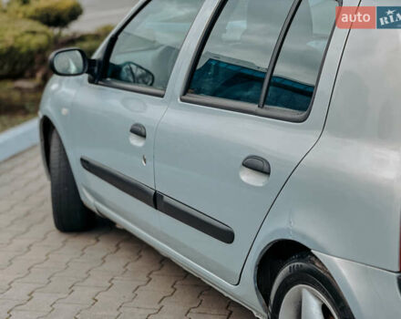 Серый Рено Клио, объемом двигателя 1.4 л и пробегом 150 тыс. км за 2550 $, фото 17 на Automoto.ua