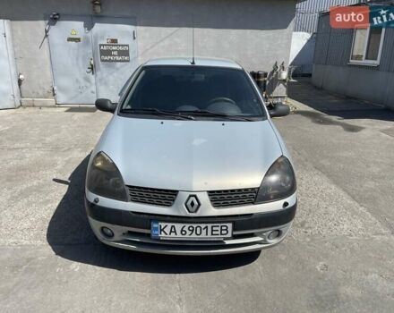 Серый Рено Клио, объемом двигателя 1.4 л и пробегом 329 тыс. км за 2999 $, фото 2 на Automoto.ua
