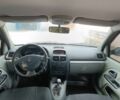 Сірий Рено Кліо, об'ємом двигуна 1.5 л та пробігом 270 тис. км за 3200 $, фото 4 на Automoto.ua