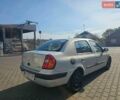 Серый Рено Клио, объемом двигателя 1.4 л и пробегом 300 тыс. км за 1950 $, фото 7 на Automoto.ua