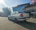 Серый Рено Клио, объемом двигателя 1.4 л и пробегом 300 тыс. км за 1950 $, фото 4 на Automoto.ua