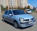 Серый Рено Клио, объемом двигателя 1.42 л и пробегом 280 тыс. км за 3000 $, фото 2 на Automoto.ua