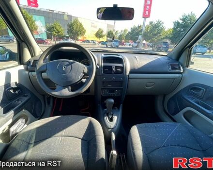 Сірий Рено Кліо, об'ємом двигуна 1.4 л та пробігом 180 тис. км за 3500 $, фото 1 на Automoto.ua