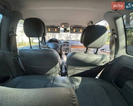 Рено Клио 2004 в Киеве на Automoto.ua Серый Рено Клио, объемом двигателя 1.6 л и пробегом 220 тыс. км за 5700 $, фото 18 на Automoto.ua