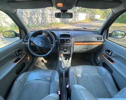 Рено Клио 2004 в Киеве на Automoto.ua Серый Рено Клио, объемом двигателя 1.6 л и пробегом 220 тыс. км за 5700 $, фото 24 на Automoto.ua