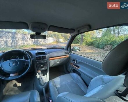 Рено Клио 2004 в Киеве на Automoto.ua Серый Рено Клио, объемом двигателя 1.6 л и пробегом 220 тыс. км за 5700 $, фото 21 на Automoto.ua