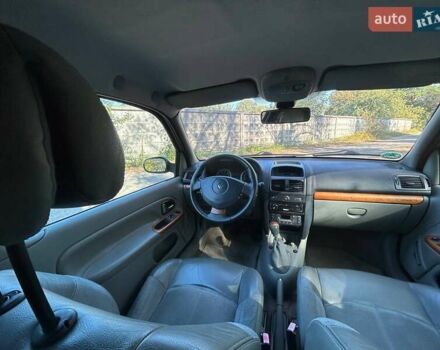 Рено Клио 2004 в Киеве на Automoto.ua Серый Рено Клио, объемом двигателя 1.6 л и пробегом 220 тыс. км за 5700 $, фото 22 на Automoto.ua