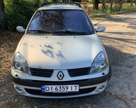 Рено Клио 2004 в Киеве на Automoto.ua Серый Рено Клио, объемом двигателя 1.6 л и пробегом 220 тыс. км за 5700 $, фото 2 на Automoto.ua