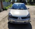 Серый Рено Клио, объемом двигателя 1.4 л и пробегом 248 тыс. км за 2600 $, фото 1 на Automoto.ua