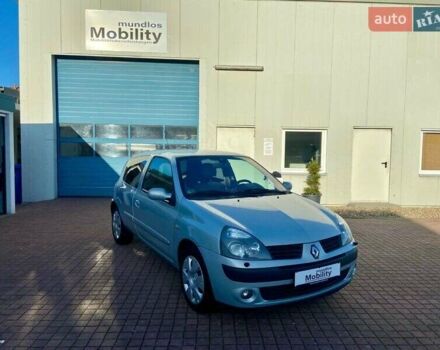 Рено Клио 2004 в Киеве на Automoto.ua Серый Рено Клио, объемом двигателя 1.6 л и пробегом 220 тыс. км за 5700 $, фото 28 на Automoto.ua