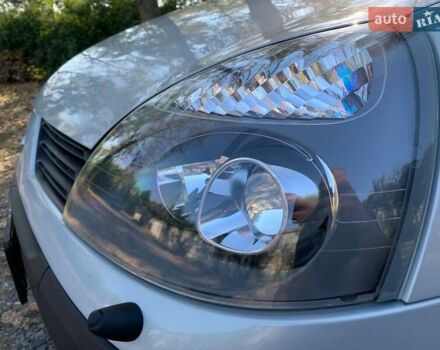 Рено Клио 2004 в Киеве на Automoto.ua Серый Рено Клио, объемом двигателя 1.6 л и пробегом 220 тыс. км за 5700 $, фото 13 на Automoto.ua