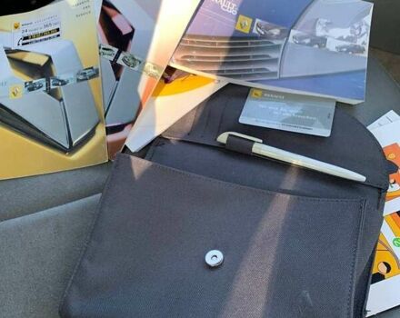 Рено Клио 2004 в Киеве на Automoto.ua Серый Рено Клио, объемом двигателя 1.6 л и пробегом 220 тыс. км за 5700 $, фото 15 на Automoto.ua