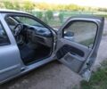 Сірий Рено Кліо, об'ємом двигуна 1.4 л та пробігом 100 тис. км за 2250 $, фото 13 на Automoto.ua