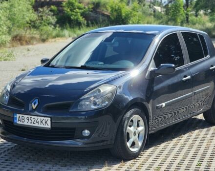 Серый Рено Клио, объемом двигателя 1.5 л и пробегом 250 тыс. км за 3750 $, фото 3 на Automoto.ua