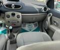 Серый Рено Клио, объемом двигателя 1.6 л и пробегом 227 тыс. км за 5200 $, фото 7 на Automoto.ua