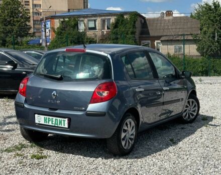 Серый Рено Клио, объемом двигателя 1.6 л и пробегом 227 тыс. км за 5200 $, фото 3 на Automoto.ua