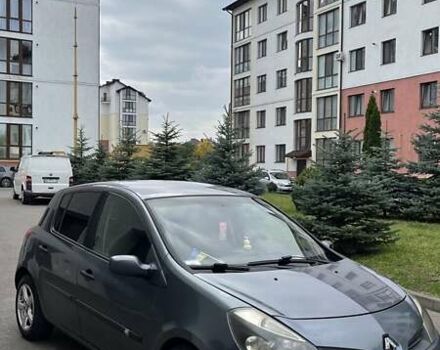 Сірий Рено Кліо, об'ємом двигуна 1.46 л та пробігом 300 тис. км за 3999 $, фото 6 на Automoto.ua
