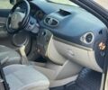 Серый Рено Клио, объемом двигателя 1.5 л и пробегом 250 тыс. км за 3750 $, фото 5 на Automoto.ua