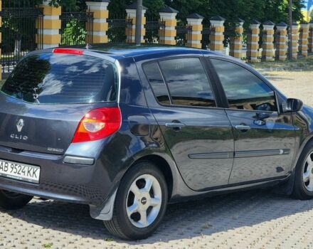 Серый Рено Клио, объемом двигателя 1.5 л и пробегом 250 тыс. км за 3750 $, фото 1 на Automoto.ua