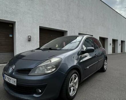 Сірий Рено Кліо, об'ємом двигуна 1.46 л та пробігом 300 тис. км за 3999 $, фото 5 на Automoto.ua