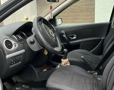 Сірий Рено Кліо, об'ємом двигуна 1.46 л та пробігом 300 тис. км за 3999 $, фото 7 на Automoto.ua