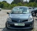Серый Рено Клио, объемом двигателя 1.6 л и пробегом 227 тыс. км за 5200 $, фото 1 на Automoto.ua