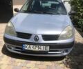 Рено Клио 2005 в Киеве на Automoto.ua Серый Рено Клио, объемом двигателя 1.39 л и пробегом 201 тыс. км за 4200 $, фото 1 на Automoto.ua