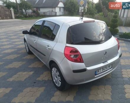 Серый Рено Клио, объемом двигателя 1.6 л и пробегом 189 тыс. км за 5599 $, фото 8 на Automoto.ua