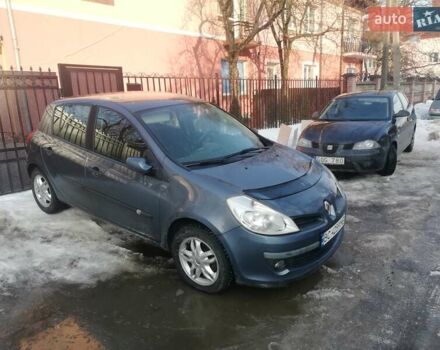 Сірий Рено Кліо, об'ємом двигуна 1.15 л та пробігом 205 тис. км за 3750 $, фото 4 на Automoto.ua