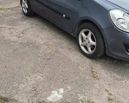 Сірий Рено Кліо, об'ємом двигуна 1.6 л та пробігом 120 тис. км за 5800 $, фото 2 на Automoto.ua