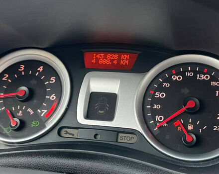 Серый Рено Клио, объемом двигателя 1.6 л и пробегом 140 тыс. км за 5450 $, фото 54 на Automoto.ua