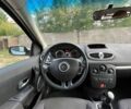 Серый Рено Клио, объемом двигателя 1.6 л и пробегом 140 тыс. км за 5499 $, фото 4 на Automoto.ua