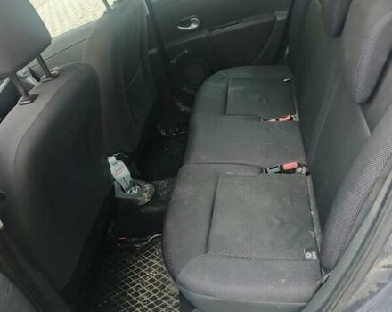 Серый Рено Клио, объемом двигателя 1.5 л и пробегом 255 тыс. км за 4100 $, фото 3 на Automoto.ua