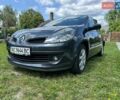 Серый Рено Клио, объемом двигателя 1.6 л и пробегом 218 тыс. км за 5700 $, фото 2 на Automoto.ua