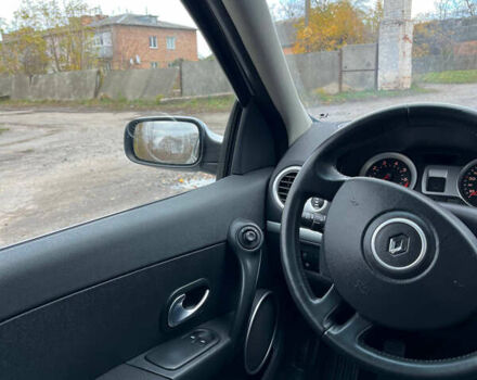 Серый Рено Клио, объемом двигателя 1.6 л и пробегом 140 тыс. км за 5450 $, фото 45 на Automoto.ua