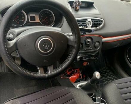 Серый Рено Клио, объемом двигателя 1.15 л и пробегом 207 тыс. км за 4200 $, фото 4 на Automoto.ua