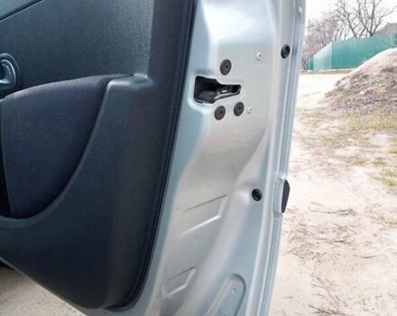 Серый Рено Клио, объемом двигателя 1.39 л и пробегом 203 тыс. км за 5300 $, фото 16 на Automoto.ua