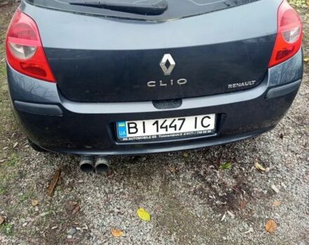 Серый Рено Клио, объемом двигателя 1.6 л и пробегом 267 тыс. км за 1800 $, фото 3 на Automoto.ua
