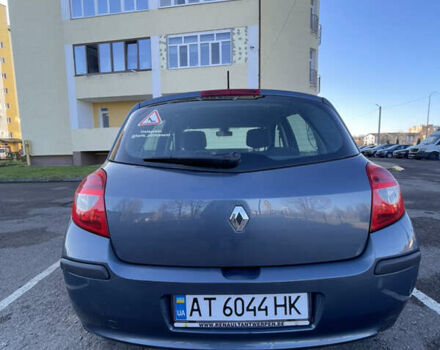 Серый Рено Клио, объемом двигателя 1.4 л и пробегом 141 тыс. км за 4199 $, фото 9 на Automoto.ua