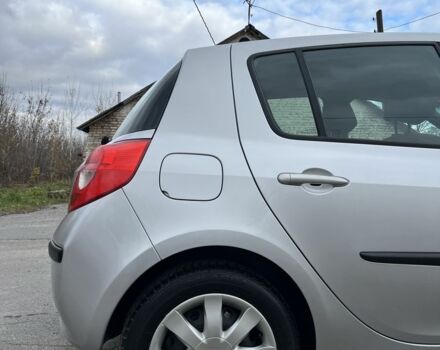 Сірий Рено Кліо, об'ємом двигуна 1.6 л та пробігом 143 тис. км за 5099 $, фото 4 на Automoto.ua