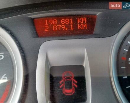 Серый Рено Клио, объемом двигателя 1.2 л и пробегом 190 тыс. км за 4100 $, фото 8 на Automoto.ua