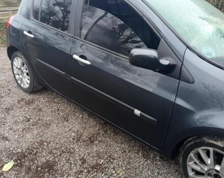 Серый Рено Клио, объемом двигателя 1.6 л и пробегом 267 тыс. км за 1800 $, фото 7 на Automoto.ua